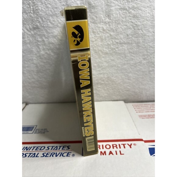 WINCRAFT NCAA IOWA HAWKEYES 28X42 VERTICAL FLAG NEW IN PACK NOS - Picture 5 of 5